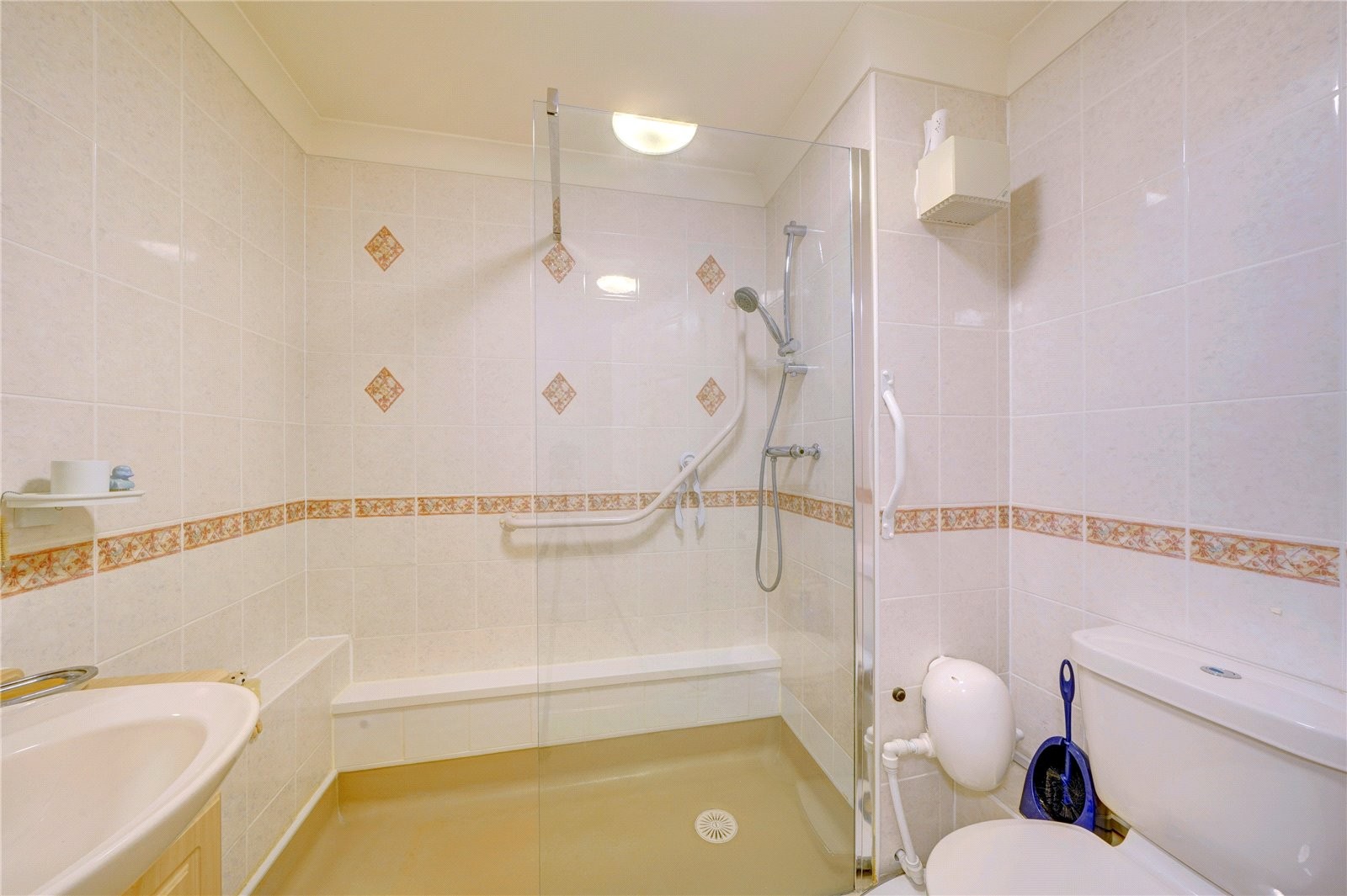Tower Hill, Droitwich, Worcestershire image 7