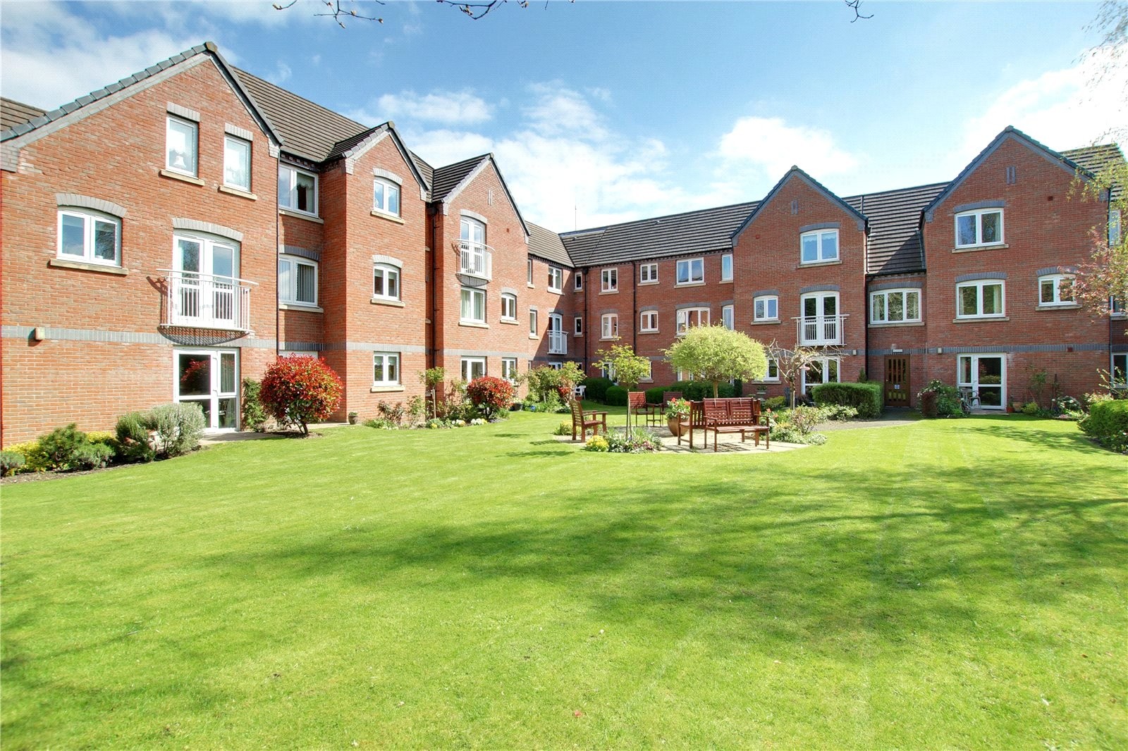 Tower Hill, Droitwich, Worcestershire image 8