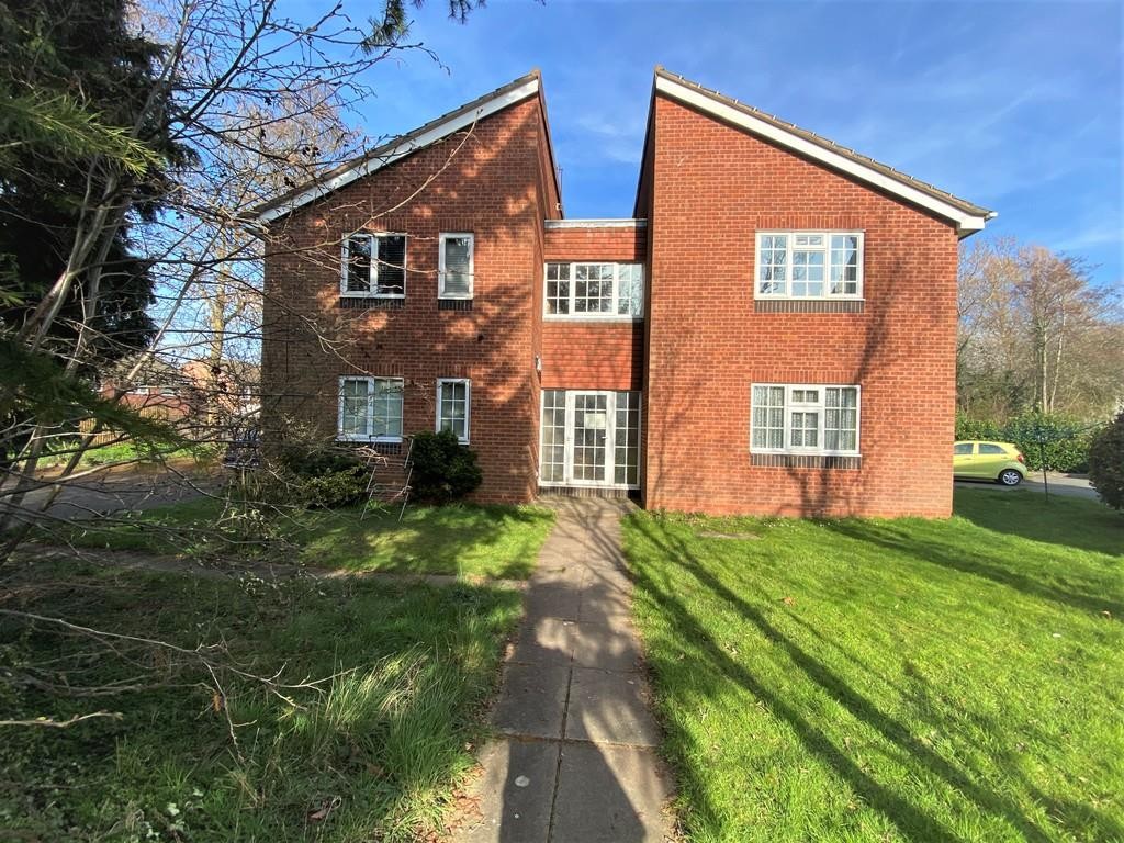 Ebourne Close, Kenilworth image 1