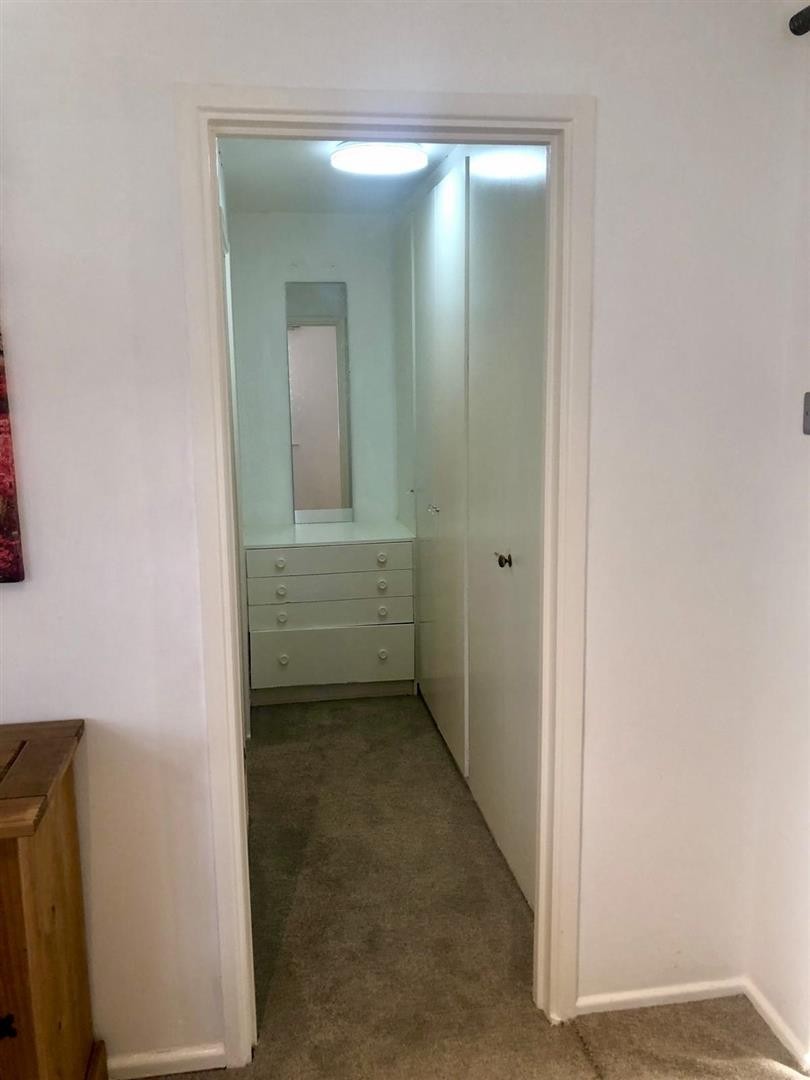 Ebourne Close, Kenilworth image 6