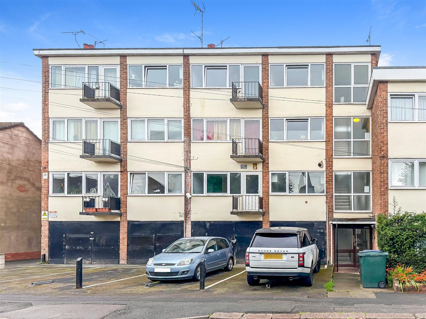 Loudon Avenue, Coundon, Coventry * VACANT & NO UPWARD CHAIN * image 2