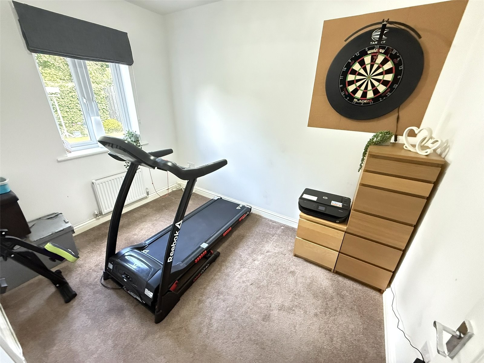 Austen Close, Par image 17