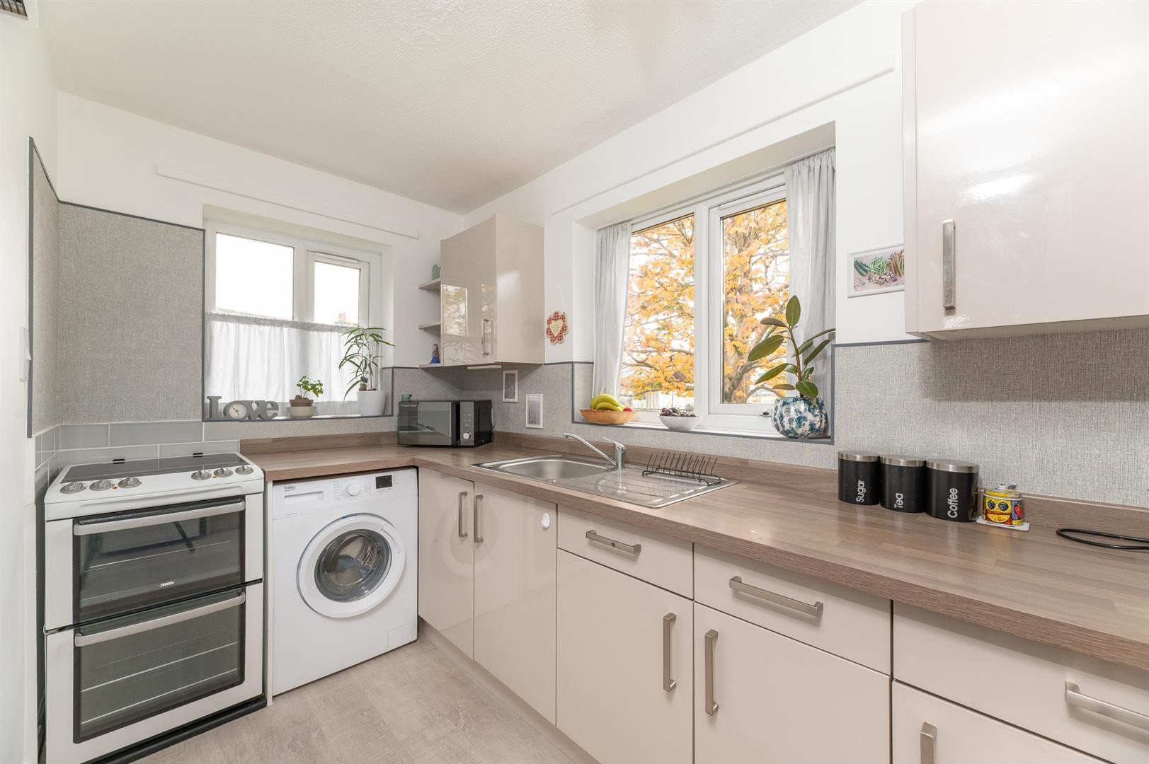 Tealbeck Court, Tealbeck Approach, Otley image 2