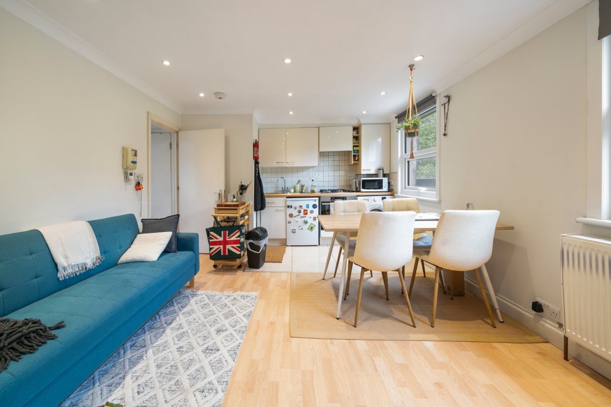 Hornsey road, Holloway image 3