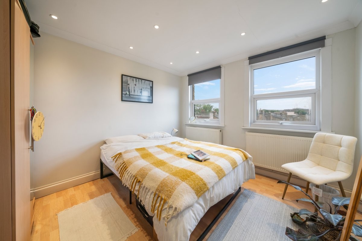 Hornsey road, Holloway image 8