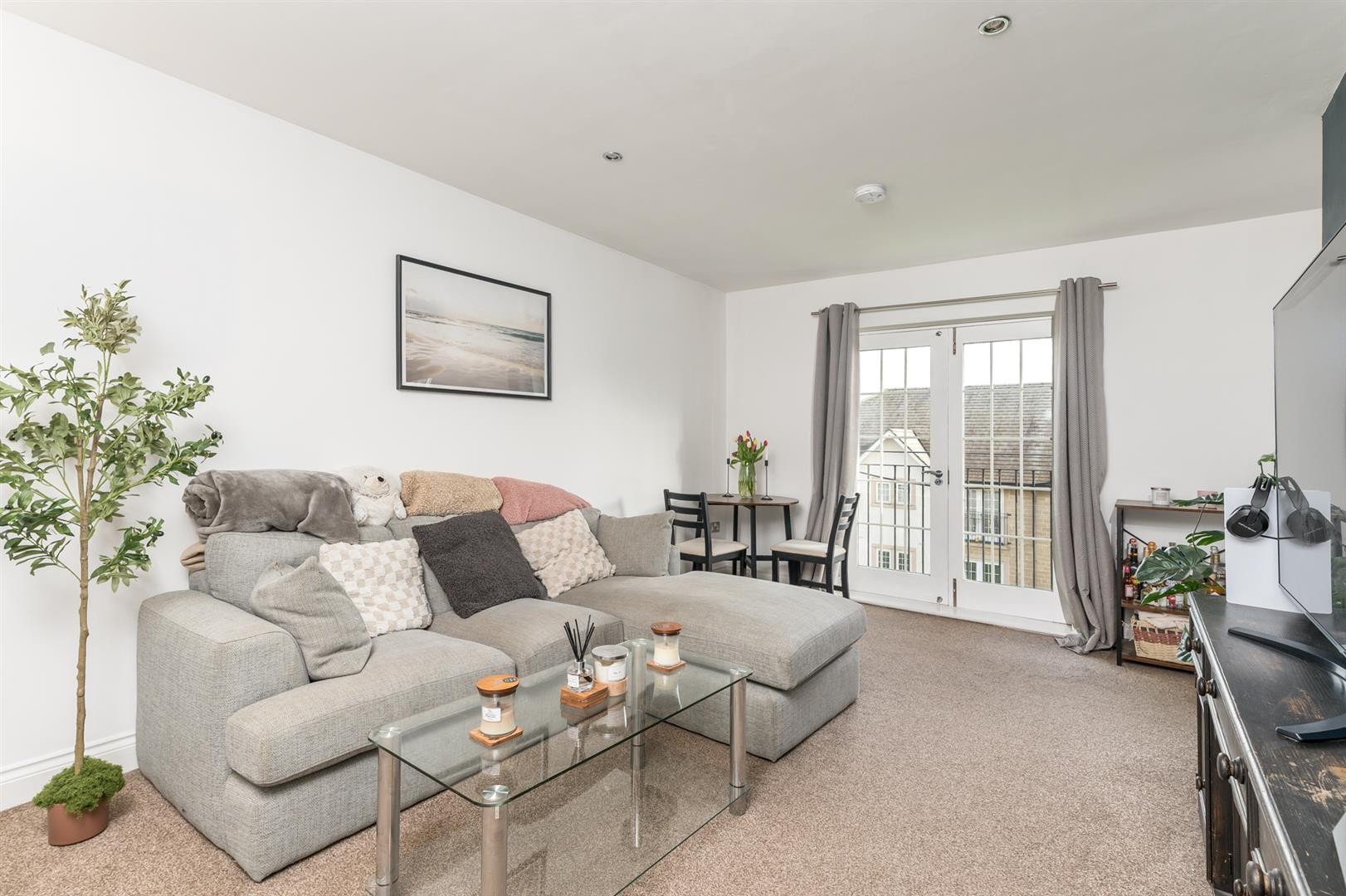 Escroft Court, Menston, image 2