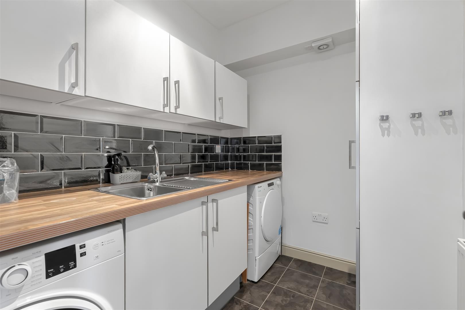 Home Farm Mews, Menston image 11