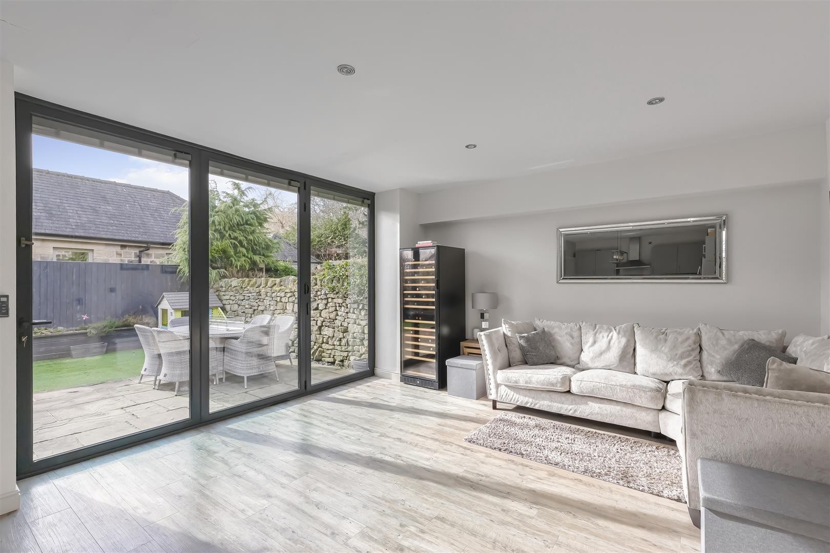 Home Farm Mews, Menston image 21