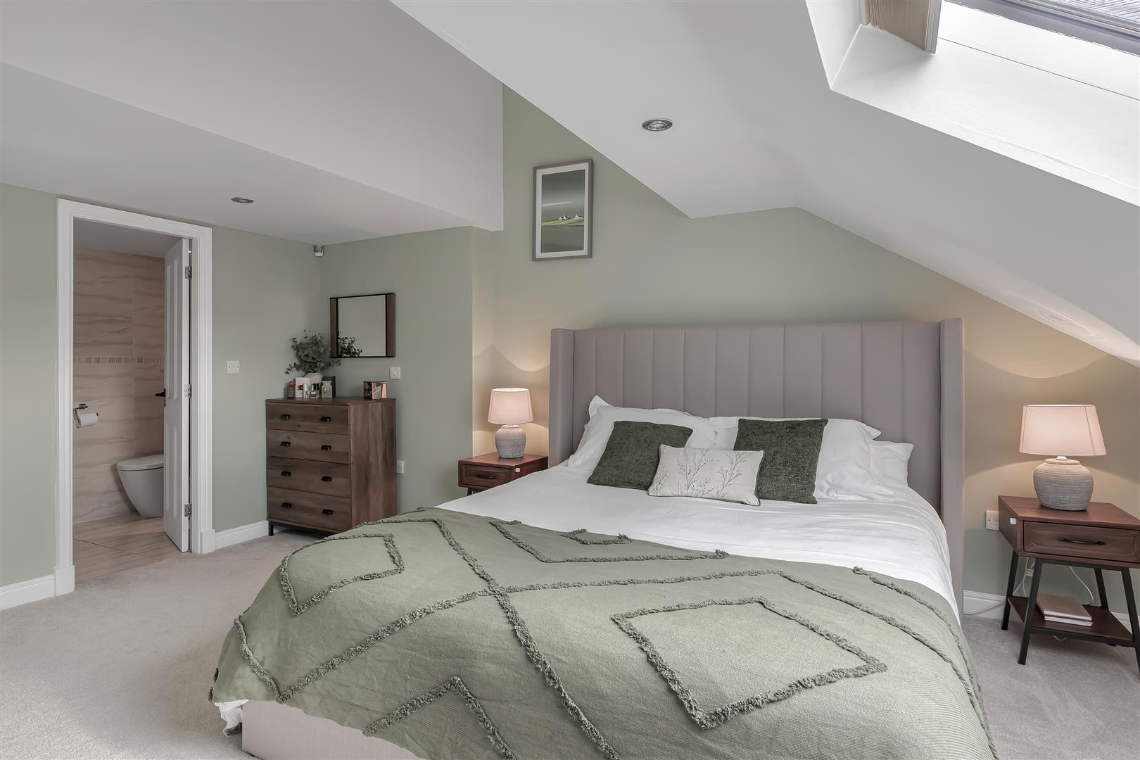 Home Farm Mews, Menston image 4