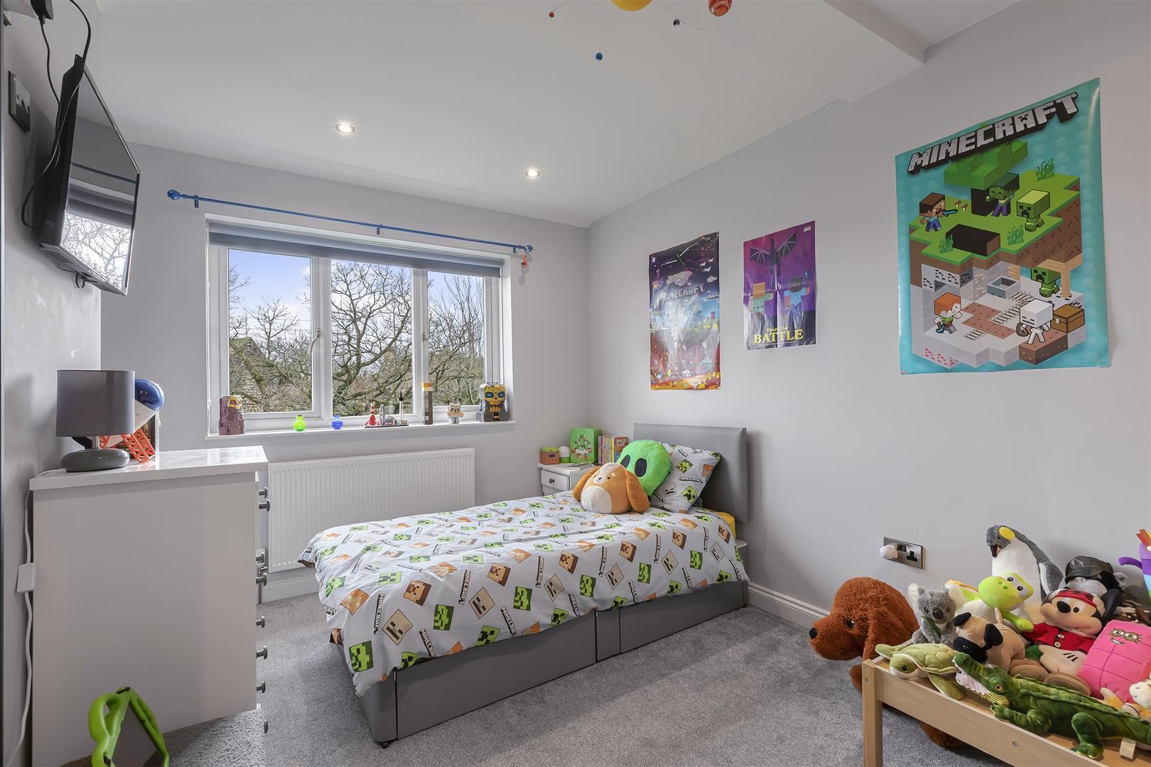 Shaw Lane Gardens, Guiseley image 12