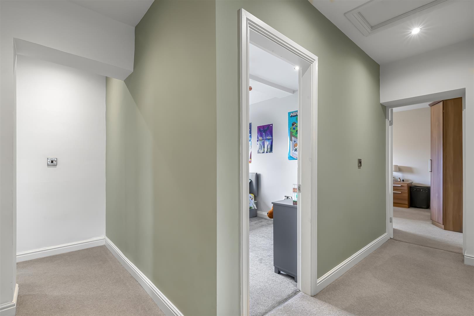 Shaw Lane Gardens, Guiseley image 20