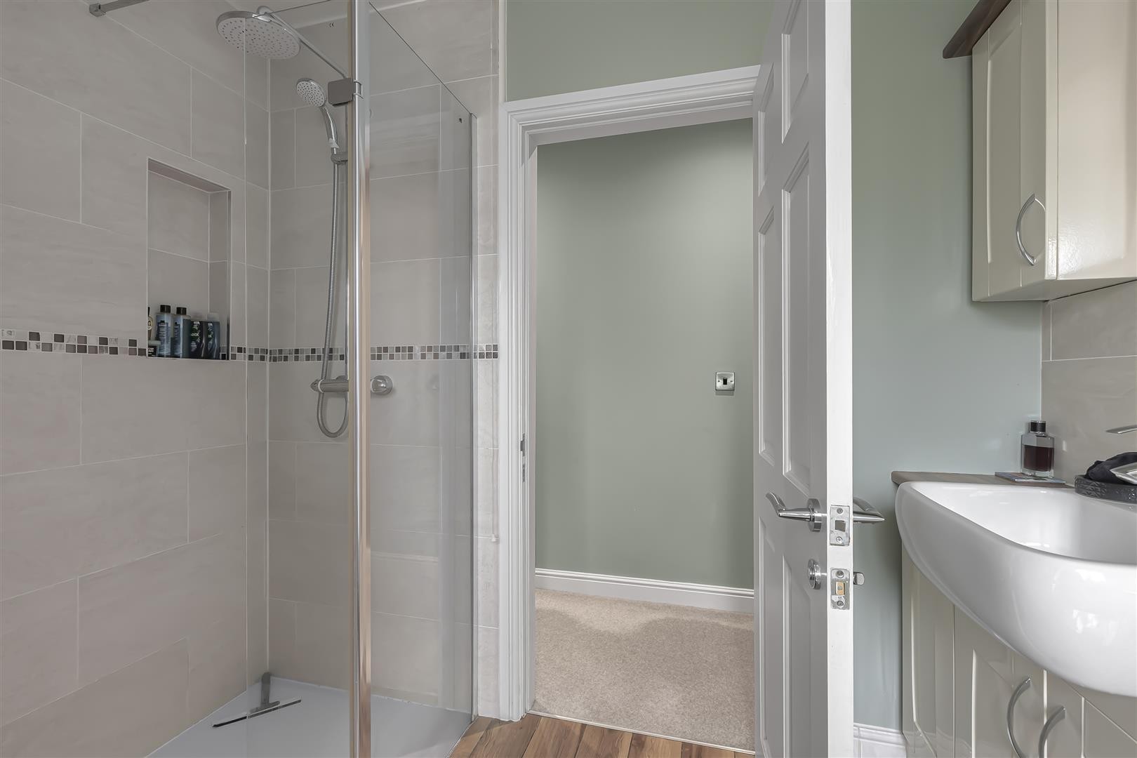 Shaw Lane Gardens, Guiseley image 26