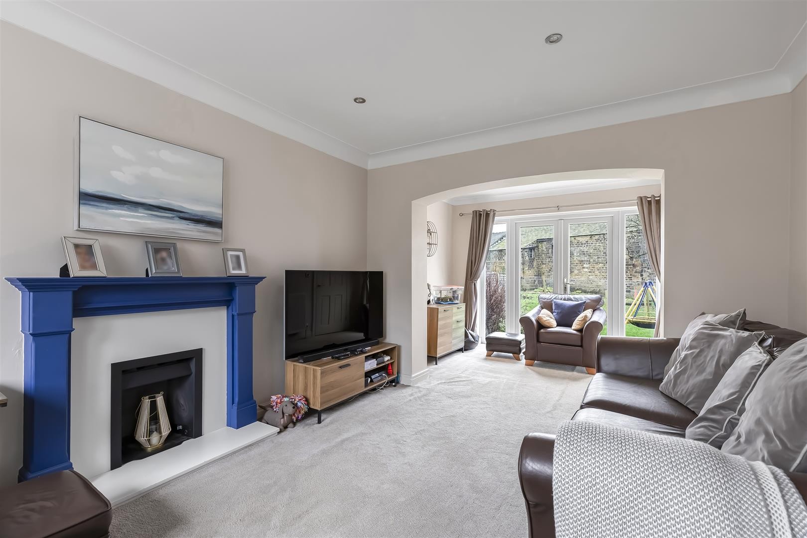 Shaw Lane Gardens, Guiseley image 9