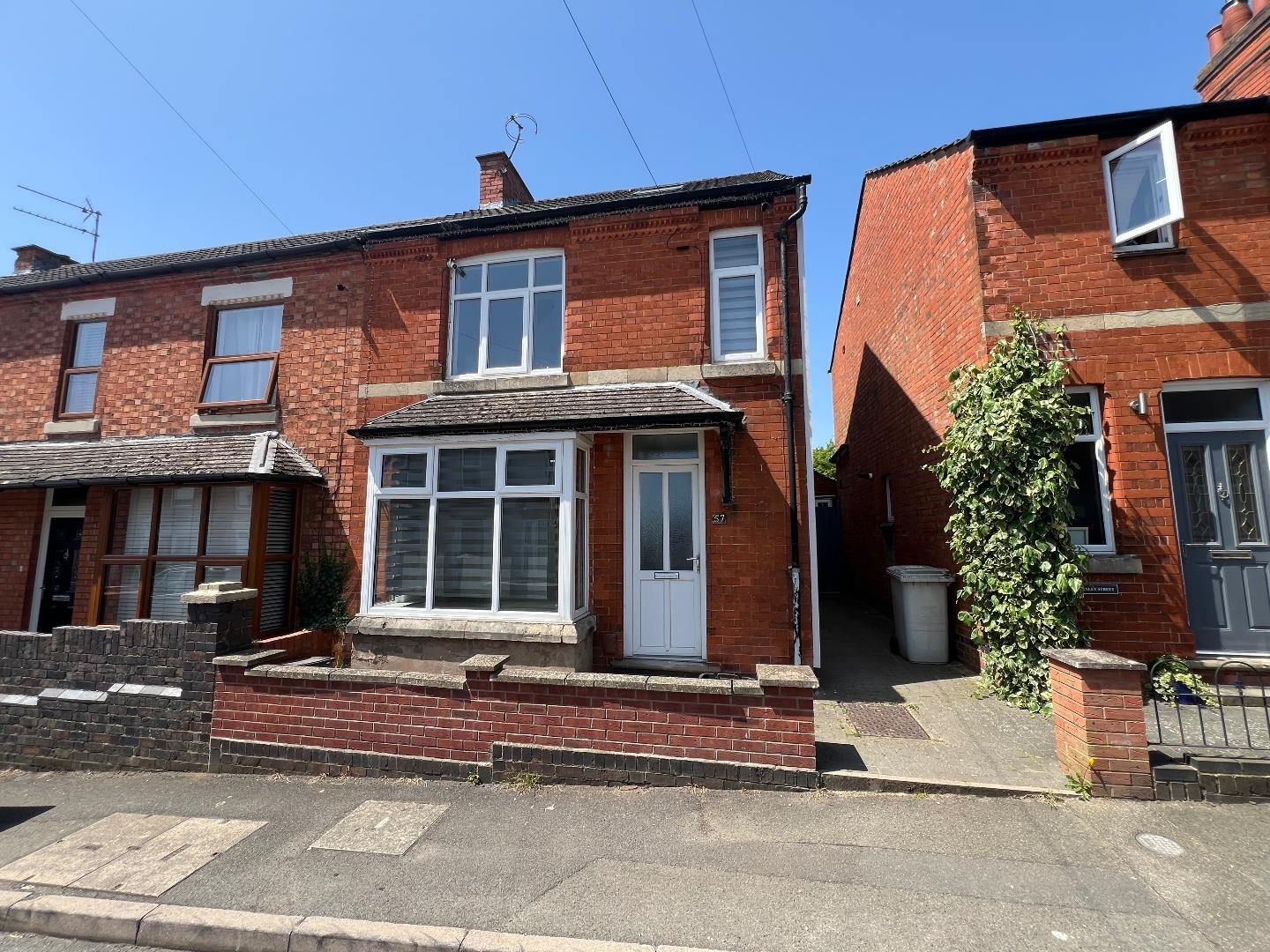 Stanley Street, Rothwell image 2