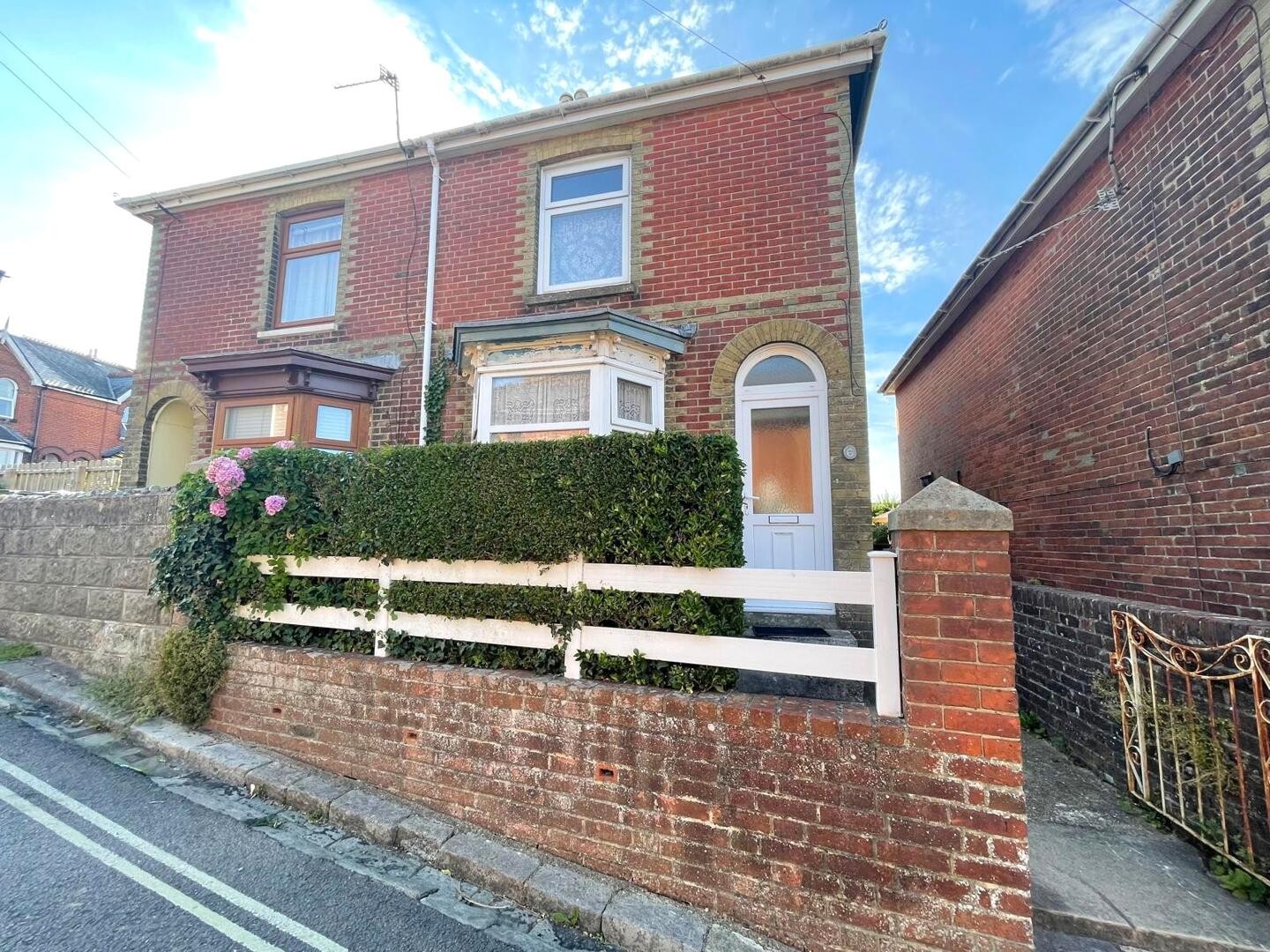 Worsley Road, Newport image 1
