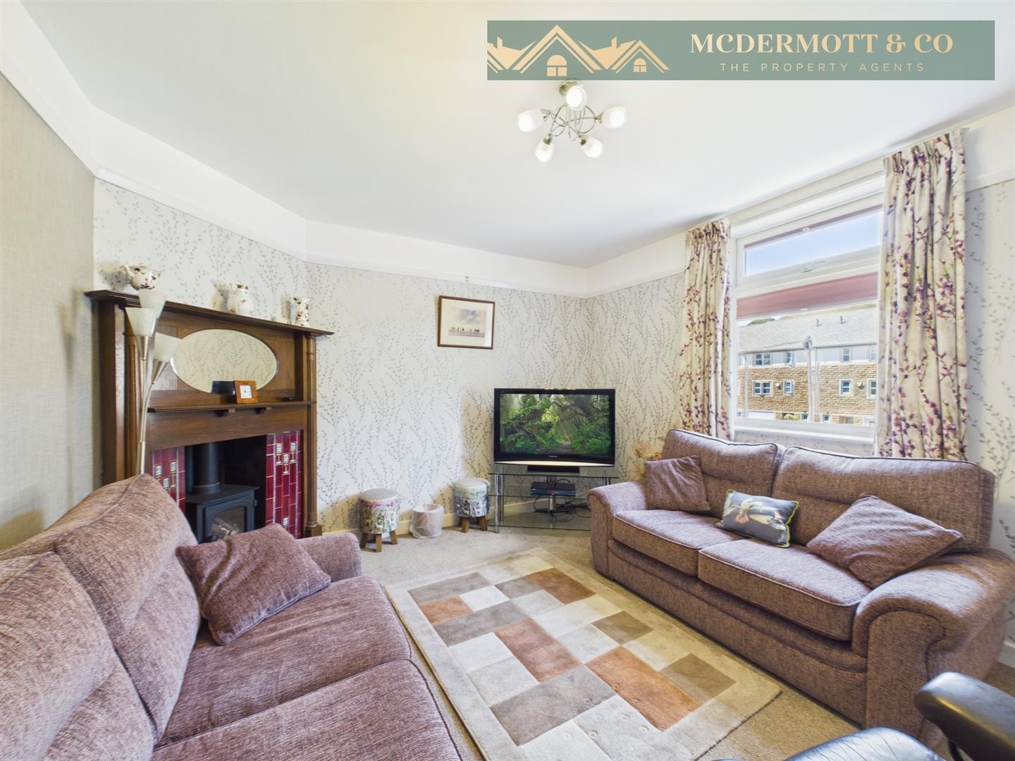 Wellington Road, Greenfield, Saddleworth image 18