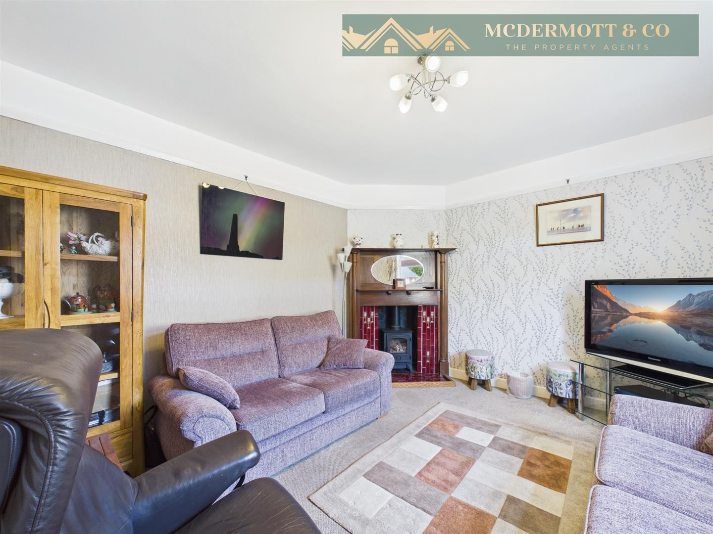 Wellington Road, Greenfield, Saddleworth image 4