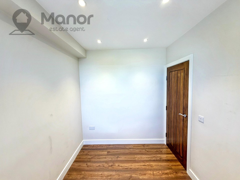 High Road Leyton, Leyton, E10 6DP image 9