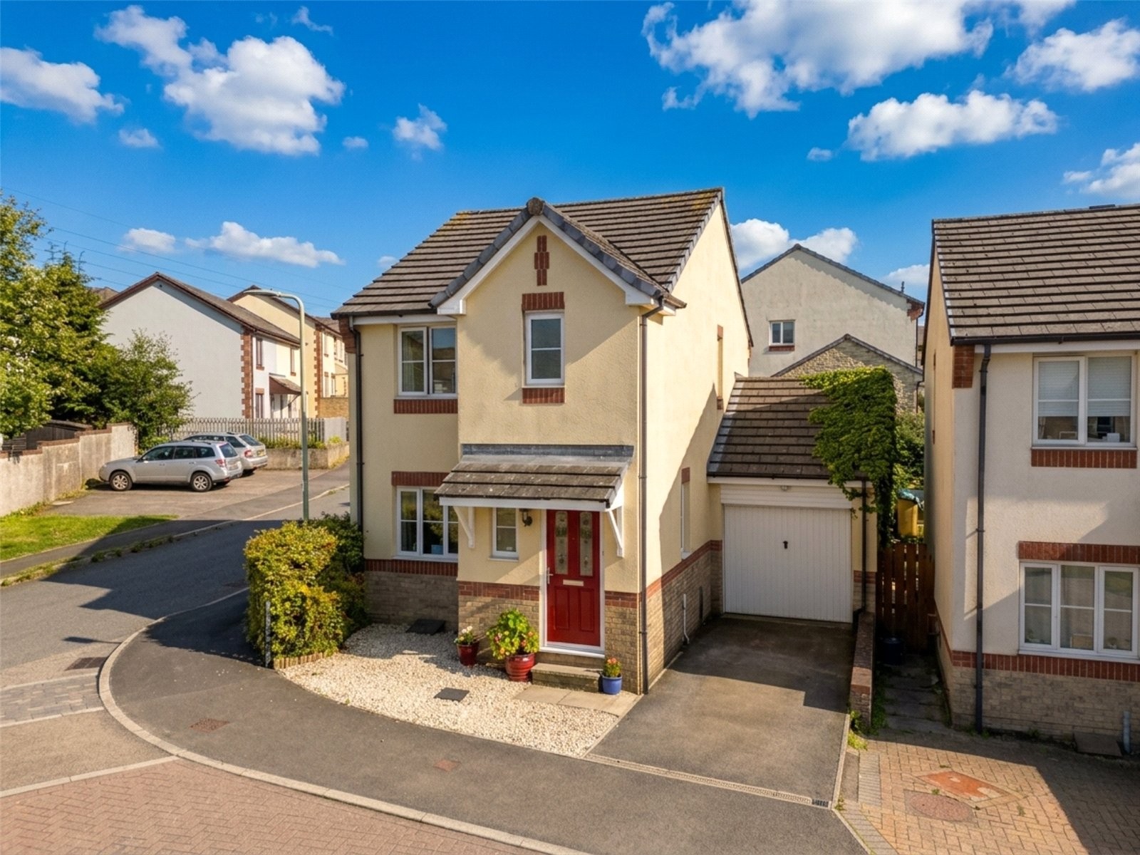 Otter Close, Okehampton, Devon image 1