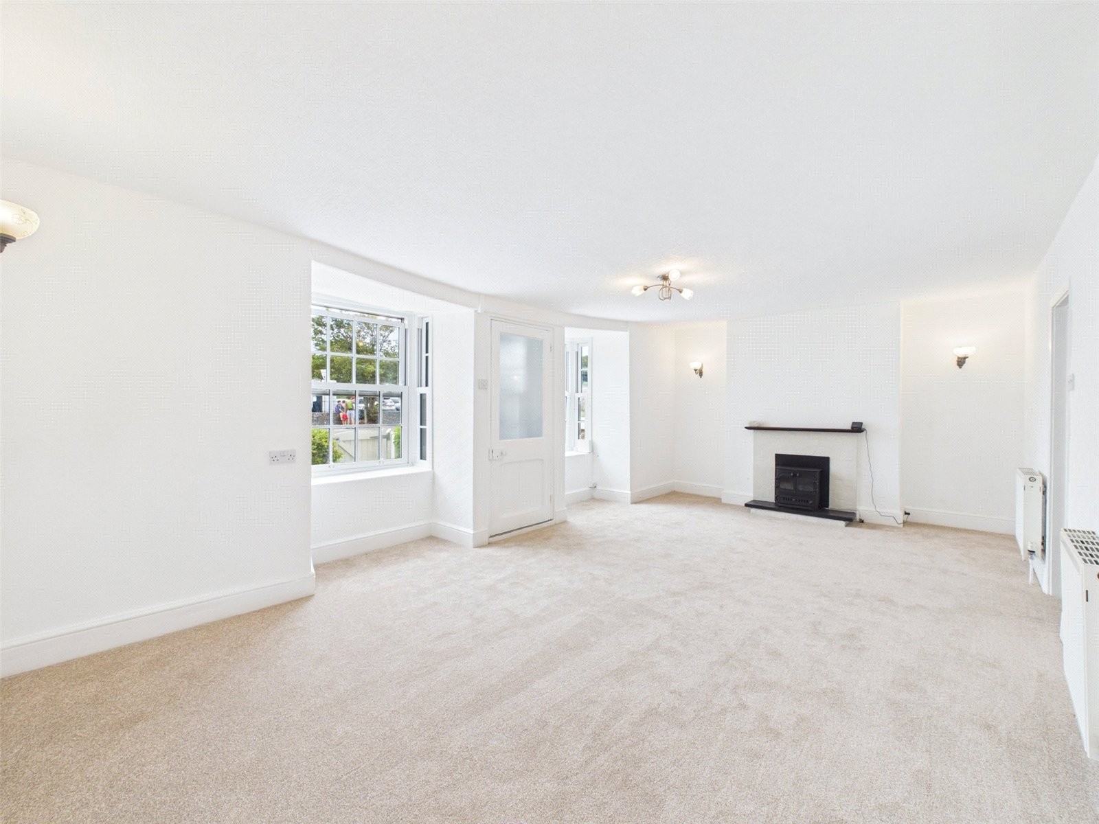 The Crescent, Bude, Cornwall image 4