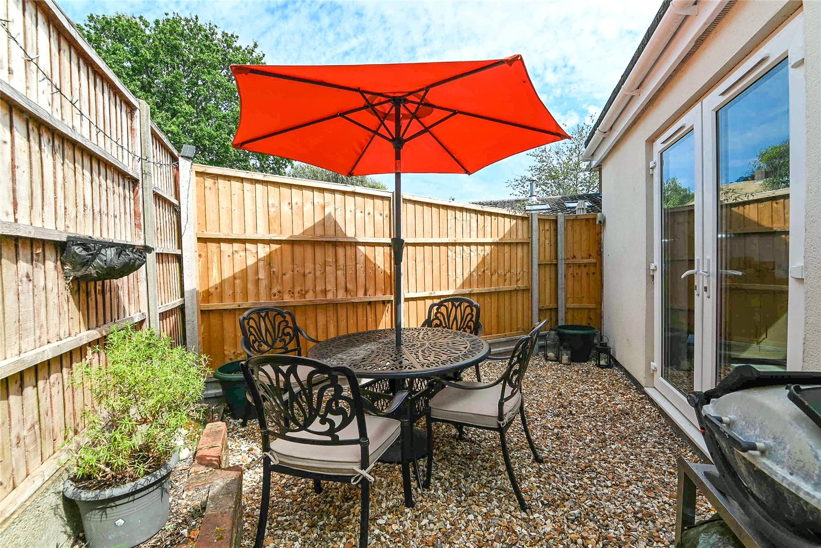 Highfield Close, Sway, Lymington image 14