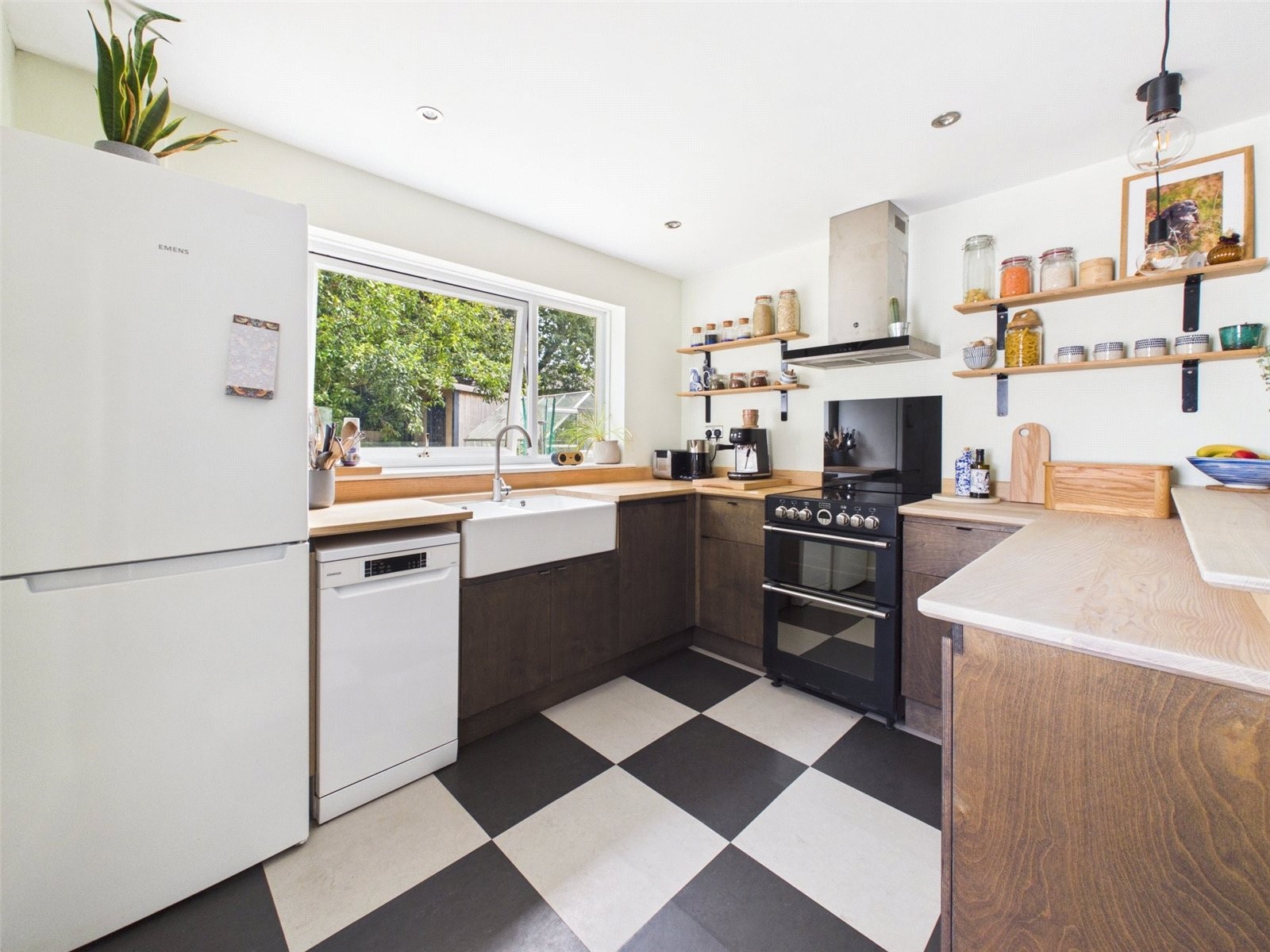 East Fairholme Road, Bude image 5