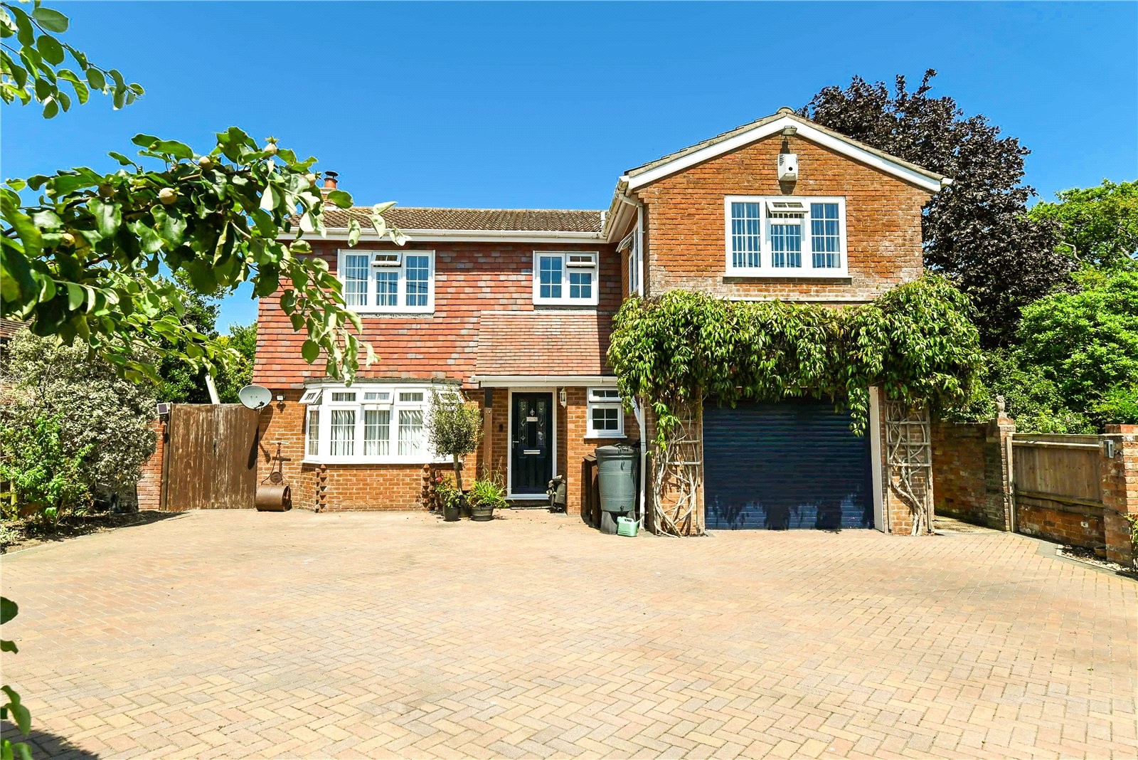 Barton Common Lane, Barton On Sea, New Milton image 1