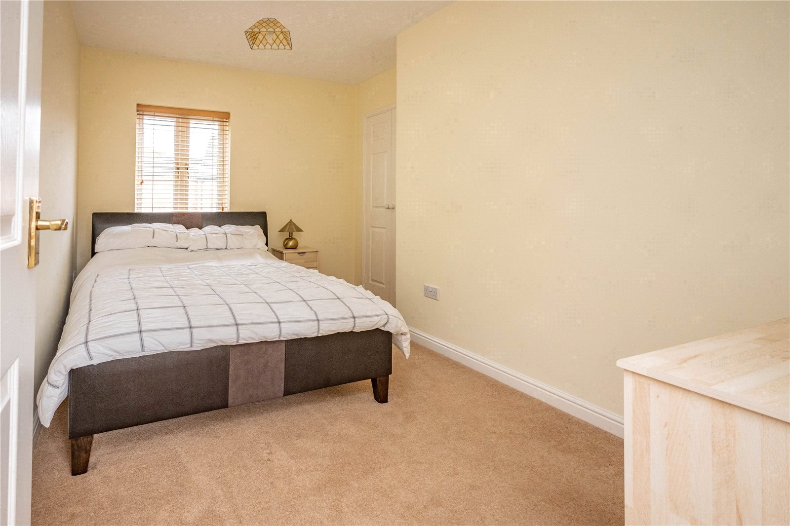 Iron Way, Bromsgrove, Worcestershire image 9