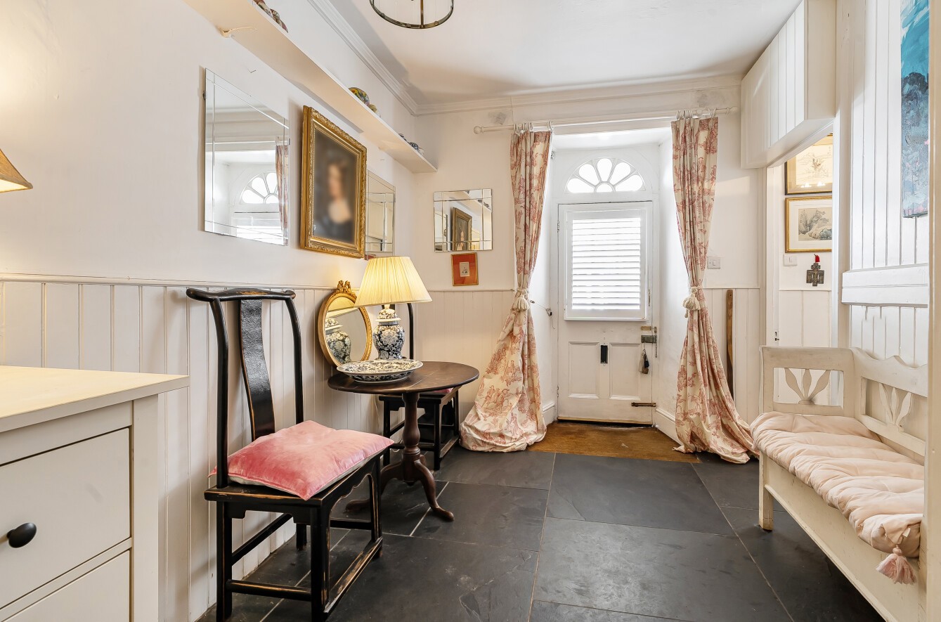 High Street, Dulverton, Somerset image 11