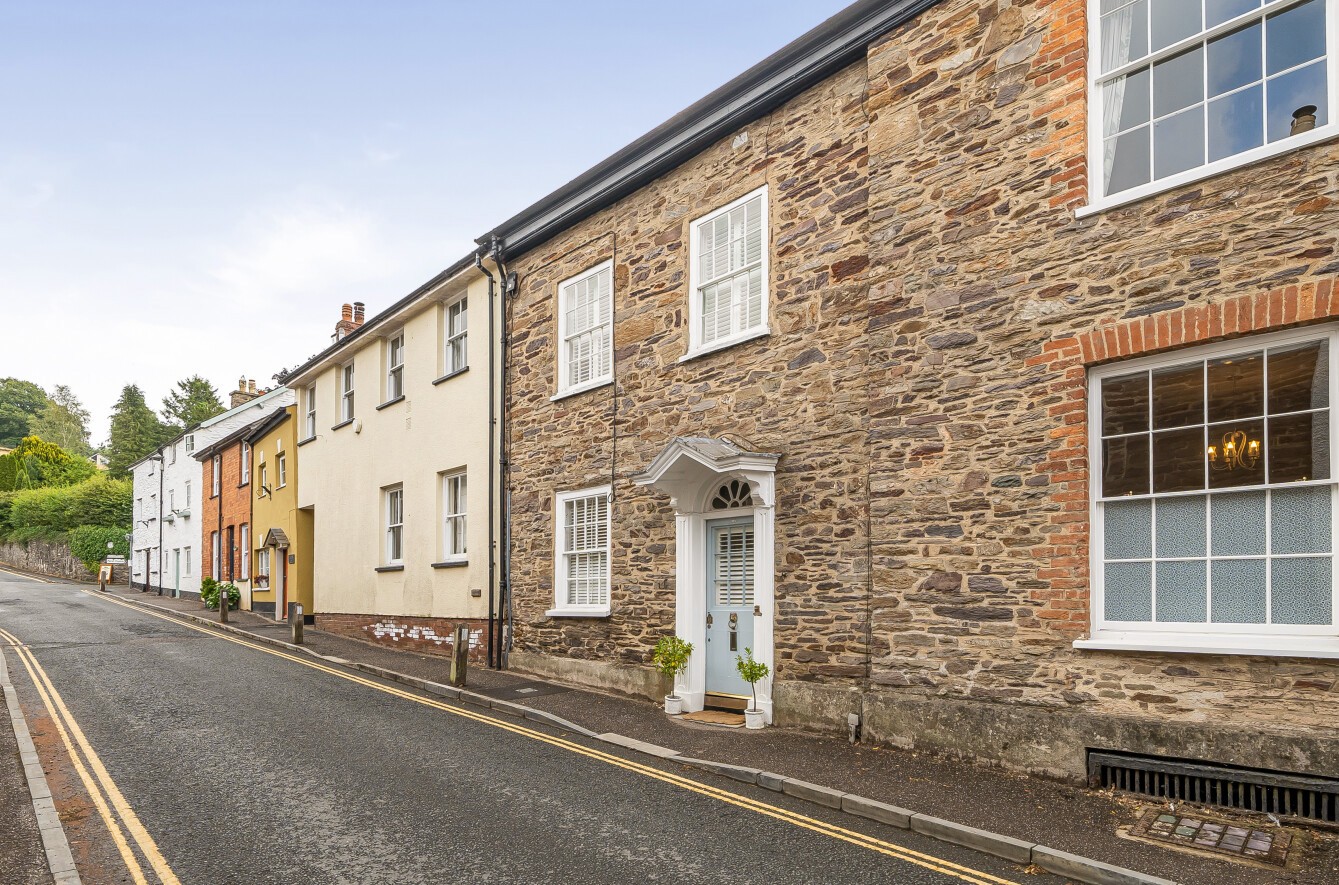 High Street, Dulverton, Somerset image 21