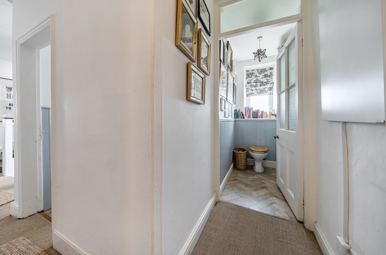High Street, Dulverton, Somerset image 34