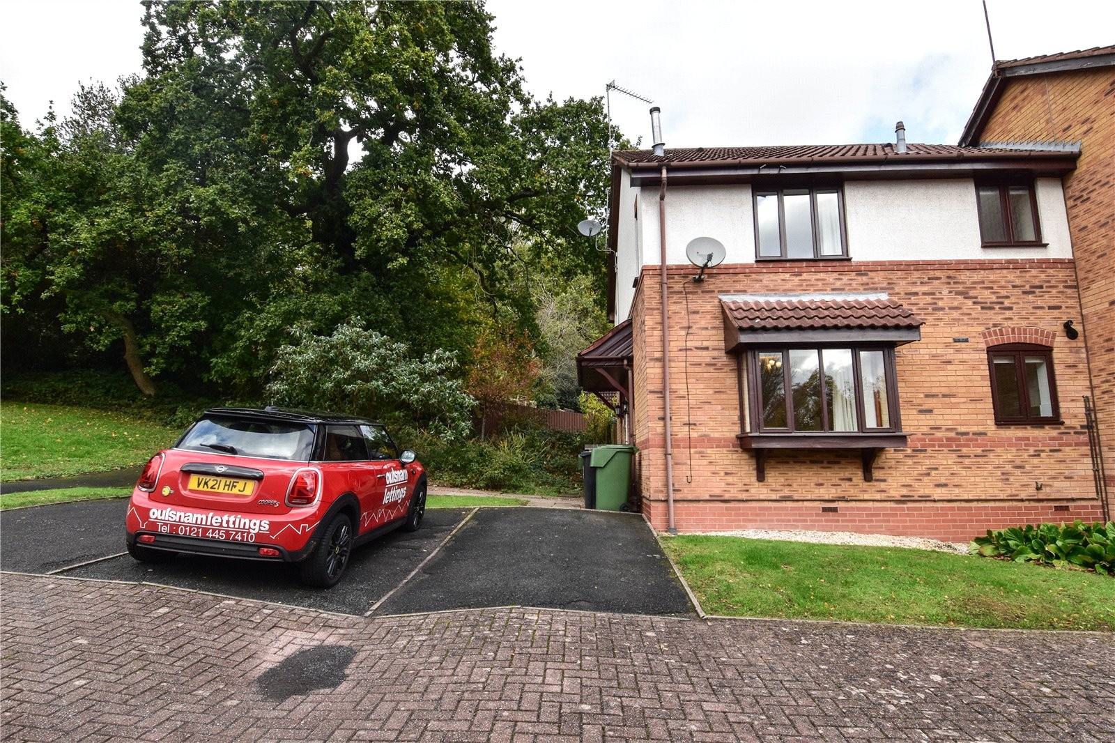 Cygnet Close, Alvechurch, Birmingham image 2