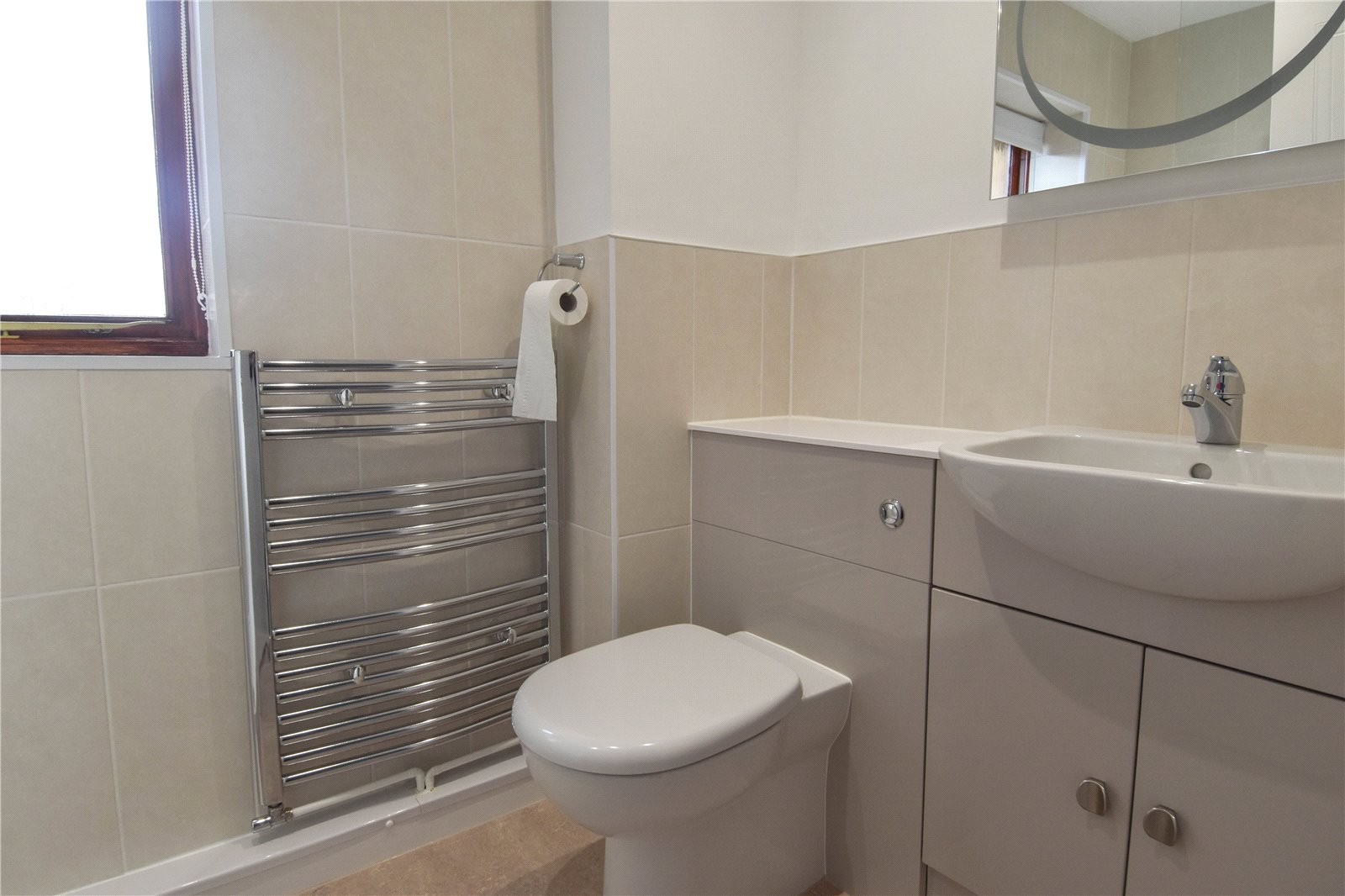 Cygnet Close, Alvechurch, Birmingham image 9