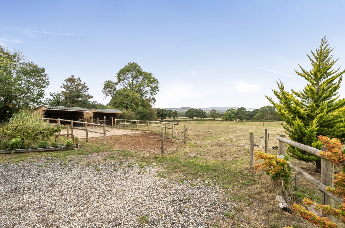 Culmstock, Cullompton, Devon image 30