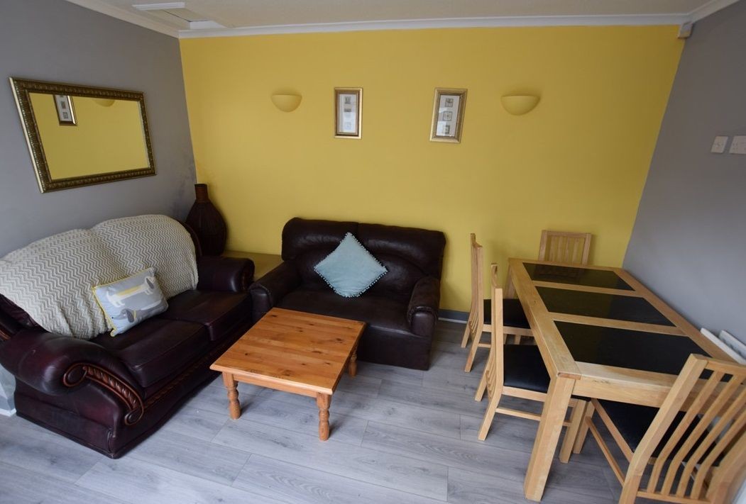 Room 1 image 3