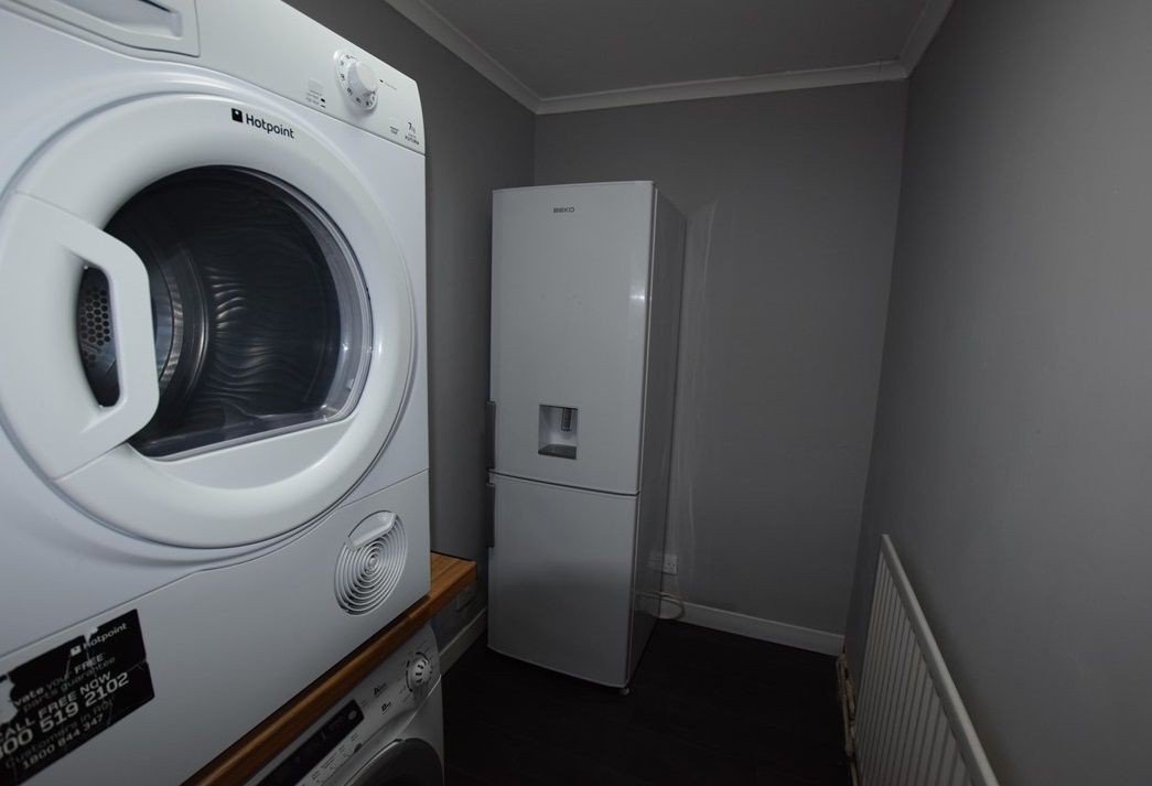 Room 1 image 7