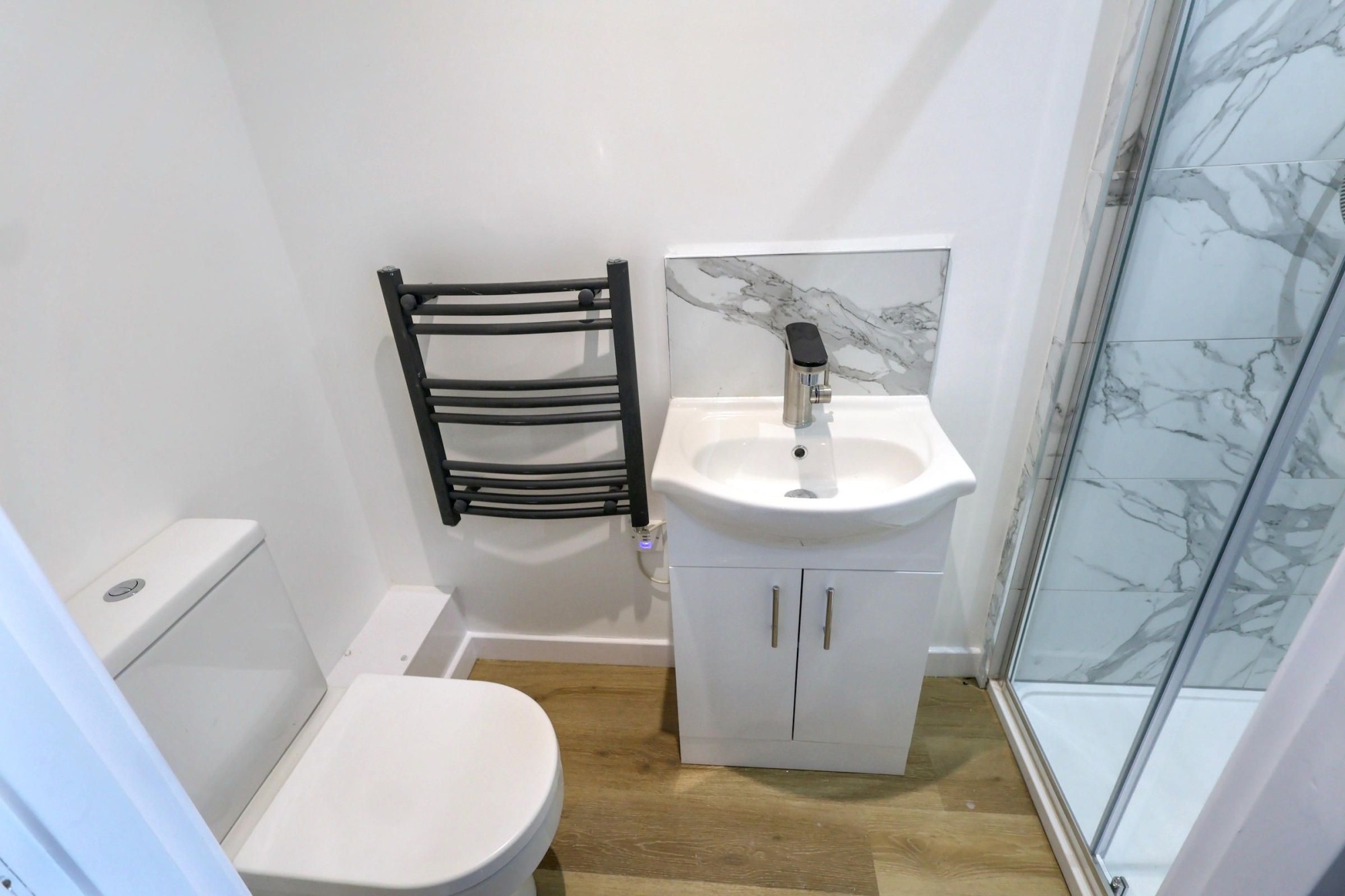 Room 2 Hylton Road  image 4