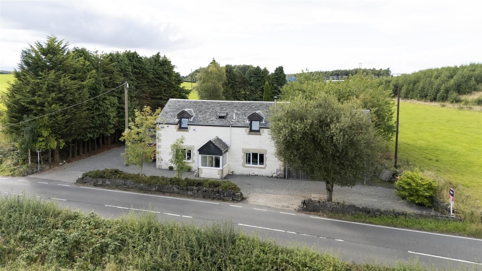 Loch Cottage  G66 5LA image 44