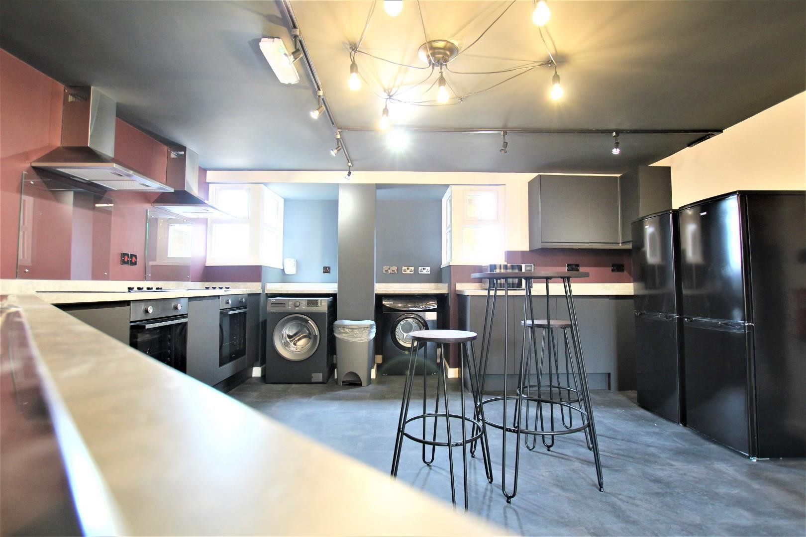 Room 20, Kenilworth Drive, Ilkeston, Derby, DE7 image 11