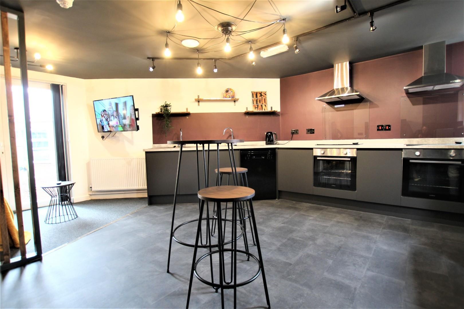 Room 20, Kenilworth Drive, Ilkeston, Derby, DE7 image 4