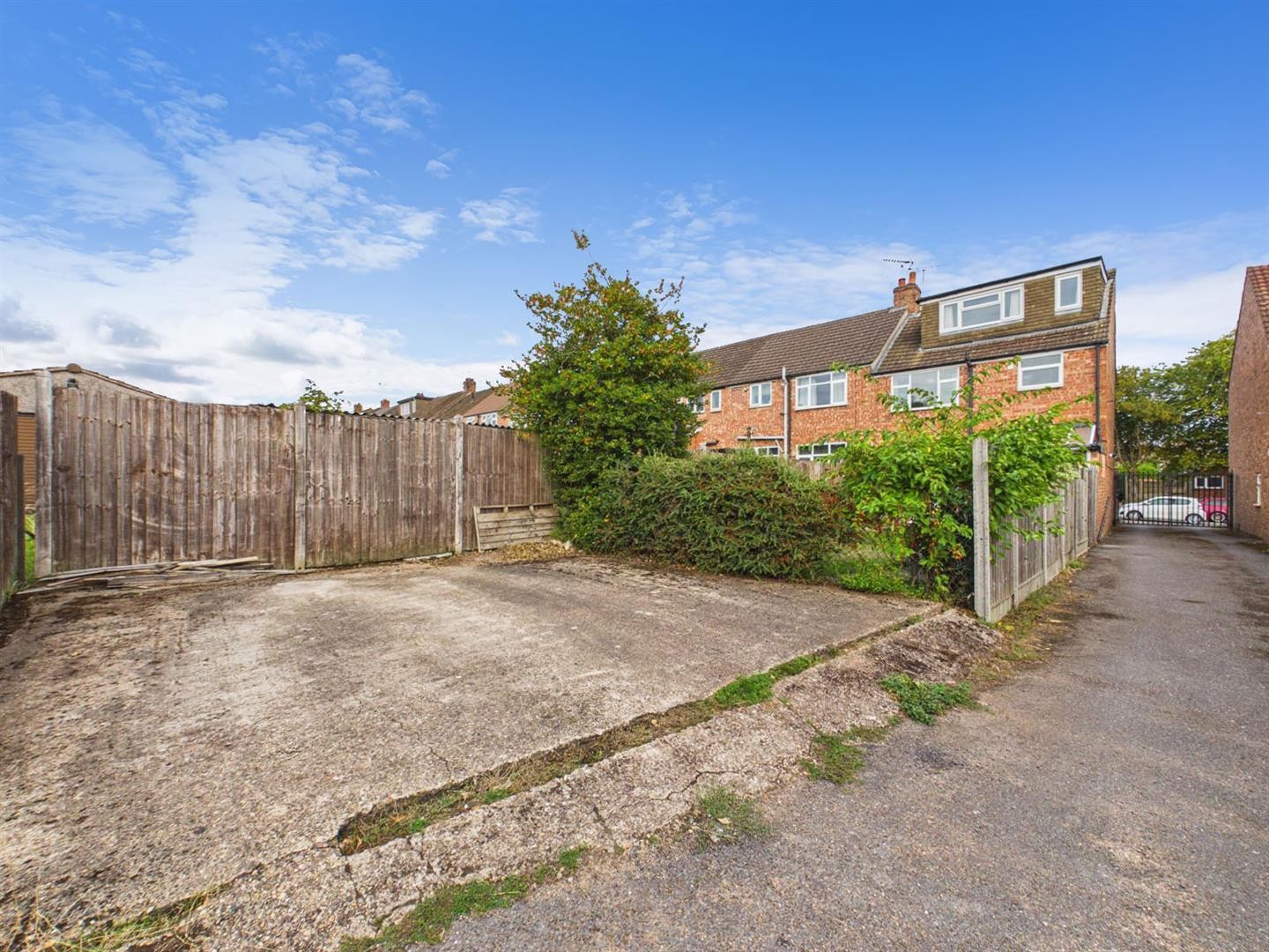 Beake Avenue, Radford, Coventry *Four Bedrooms* image 19