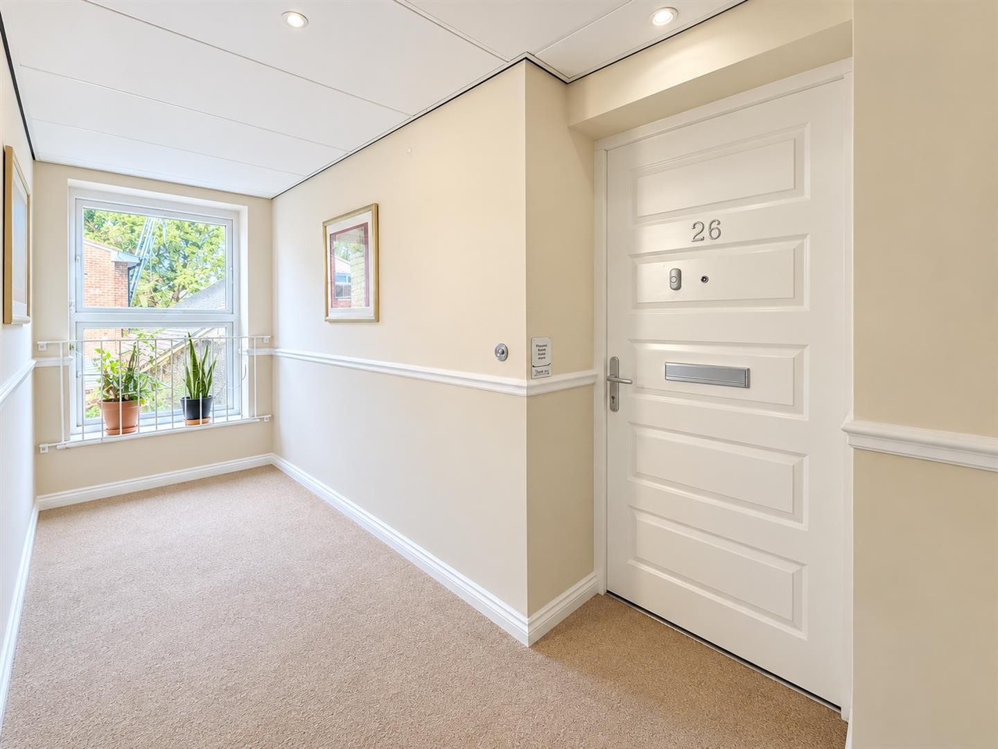 King Henry Lodge, Hall Lane image 2
