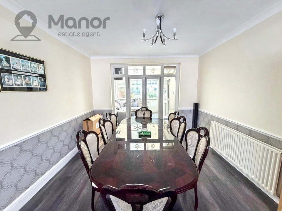 Westrow Drive, Barking, IG11 9BS image 2