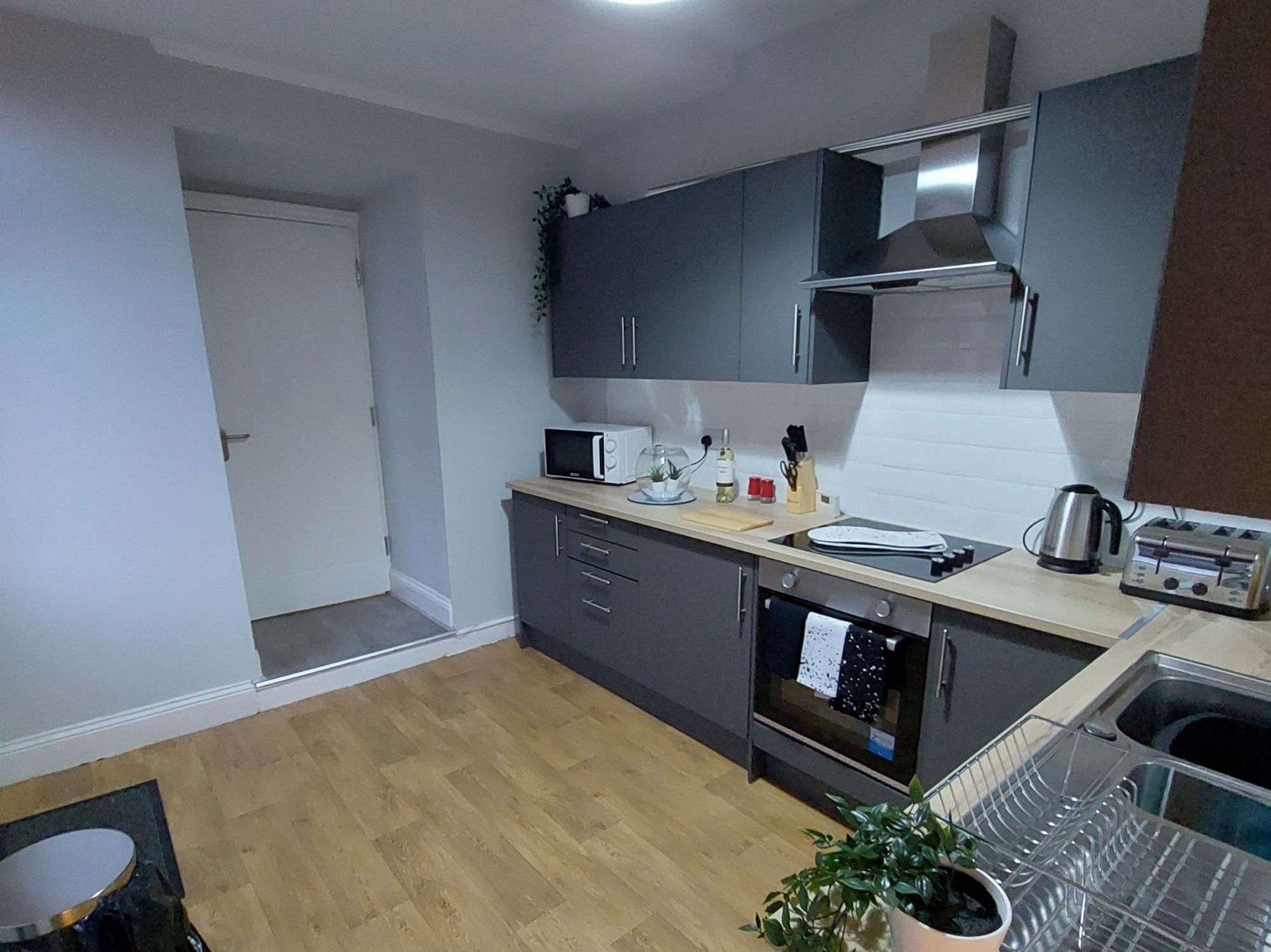 Room 1 image 2