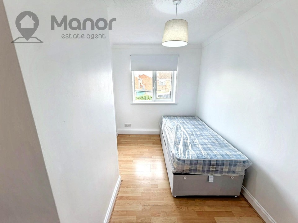 Parker Avenue, Tilbury, RM18 8JA image 12