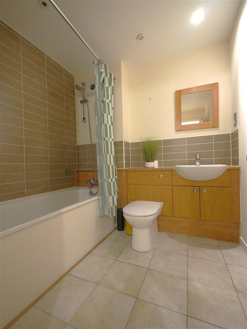 Cairnhill View,Bearsden image 4