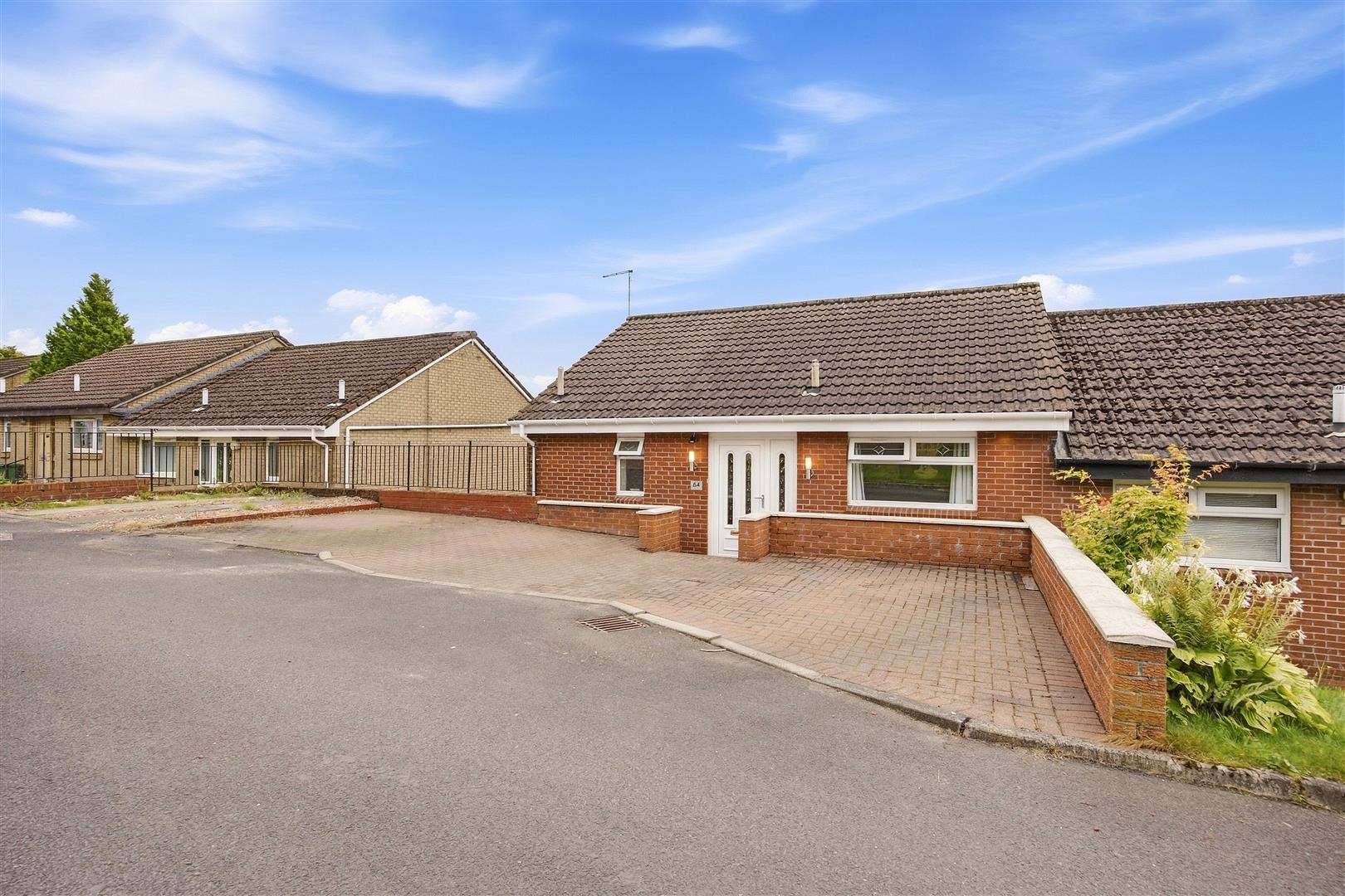 Lochview Crescent, Hogganfield image 3