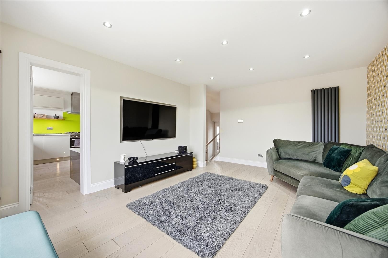 Lochview Crescent, Hogganfield image 6