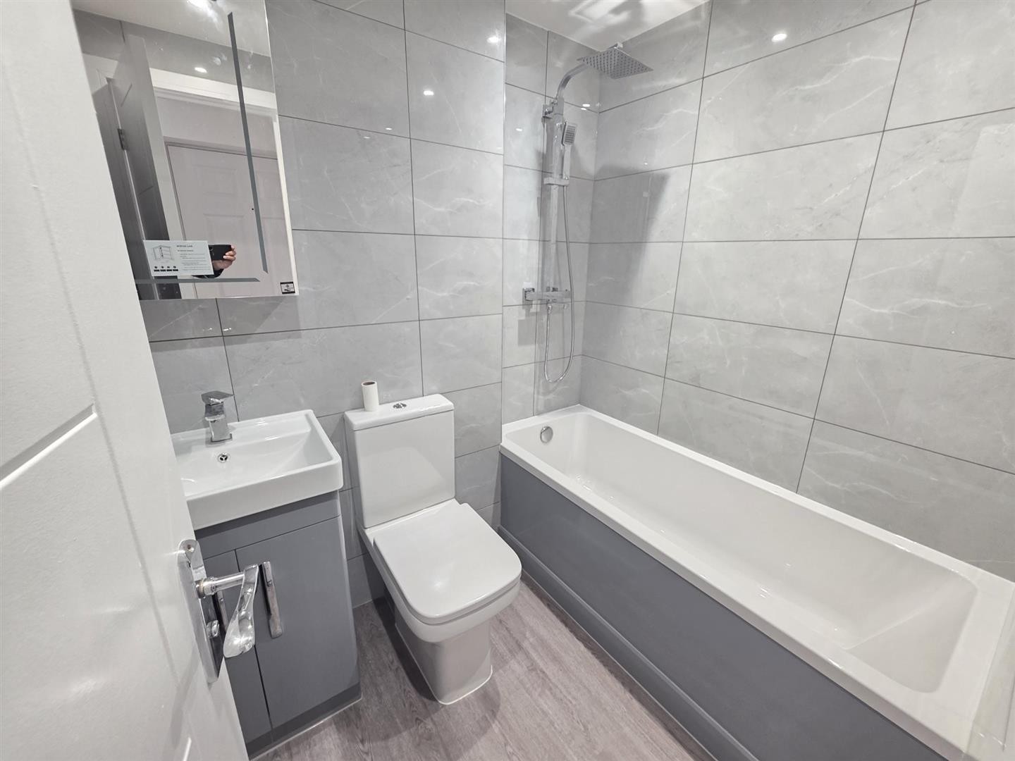Mandeville Court, London image 4