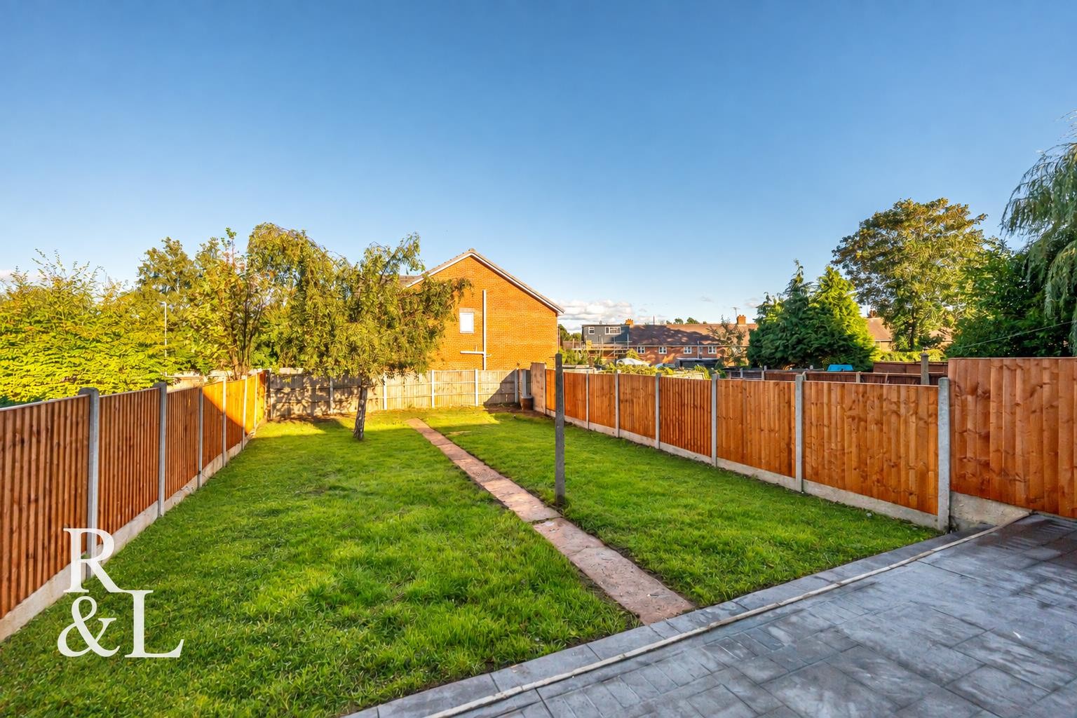 Westcroft Avenue, Underhill, Wolverhampton image 5